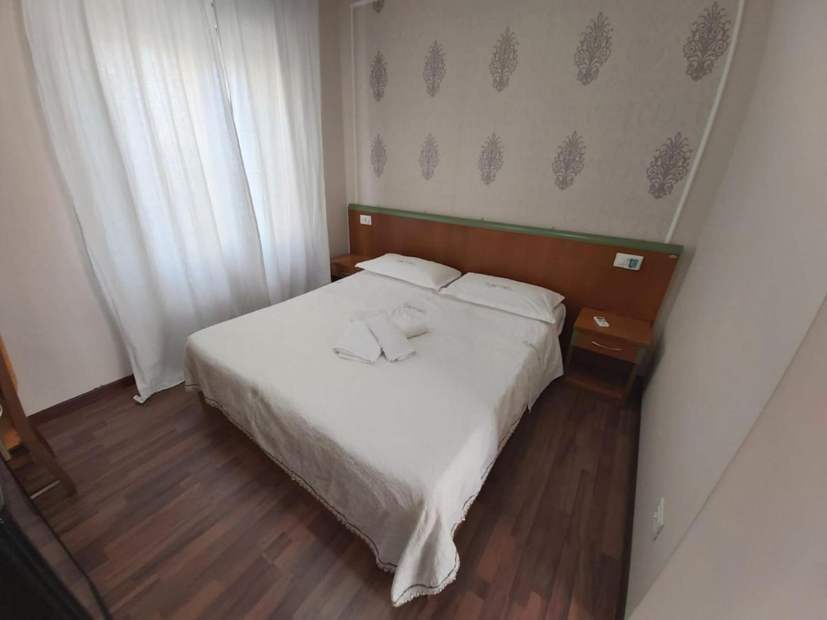 Hotel Le stanze di LuMa Castel San Giorgio Esterno foto