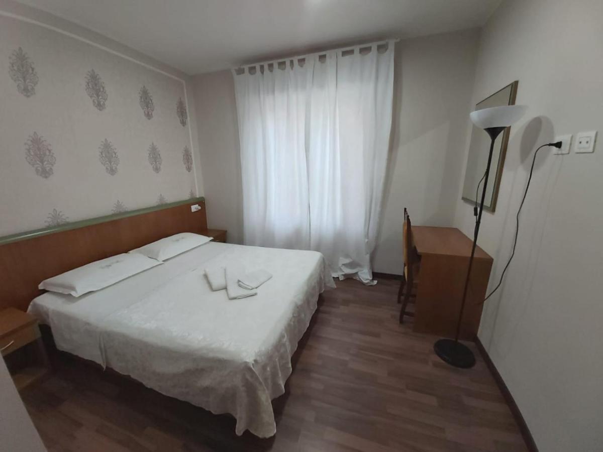 Hotel Le stanze di LuMa Castel San Giorgio Esterno foto